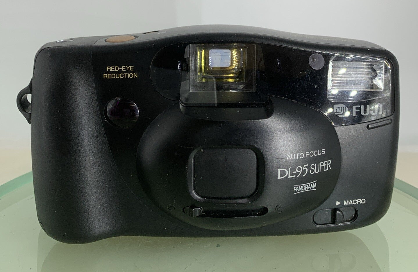 Fuji DL-95 Super 35mm Film Point and Shoot Camera BLACK NO CHARGER TESTED - 5431