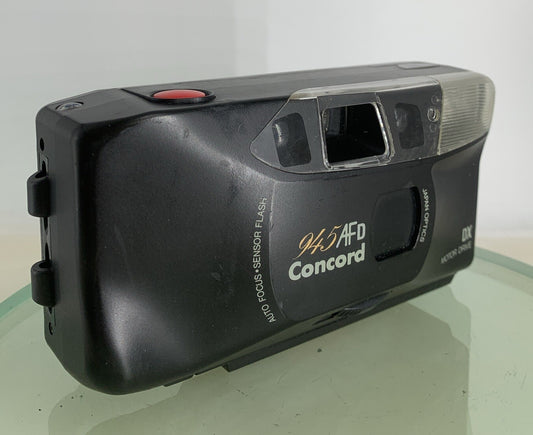 Concord 945 DX MOTOR DRIVE BLACK POINT AND SHOOT FILM CAMERA TESTED - 5220