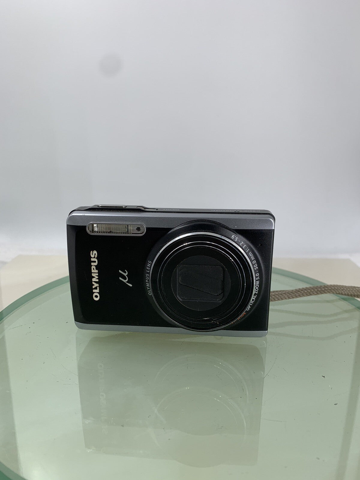 Olympus U-9010 COMPACT DIGITAL CAMERA BLACK + CHARGER + WIRE TESTED - 6961