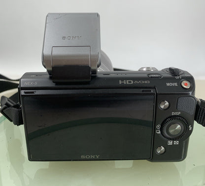 Sony Nex-5 14.2MP CAMERA 18-55mm Lens SILVER+CHARGER+WIRE+8GB CARD TESTED - 4755