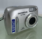 OLYMPUS X-715 5.0MP COMPACT DIGITAL CAMERA SILVER NOCARD NO CHARGER TESTED - 440