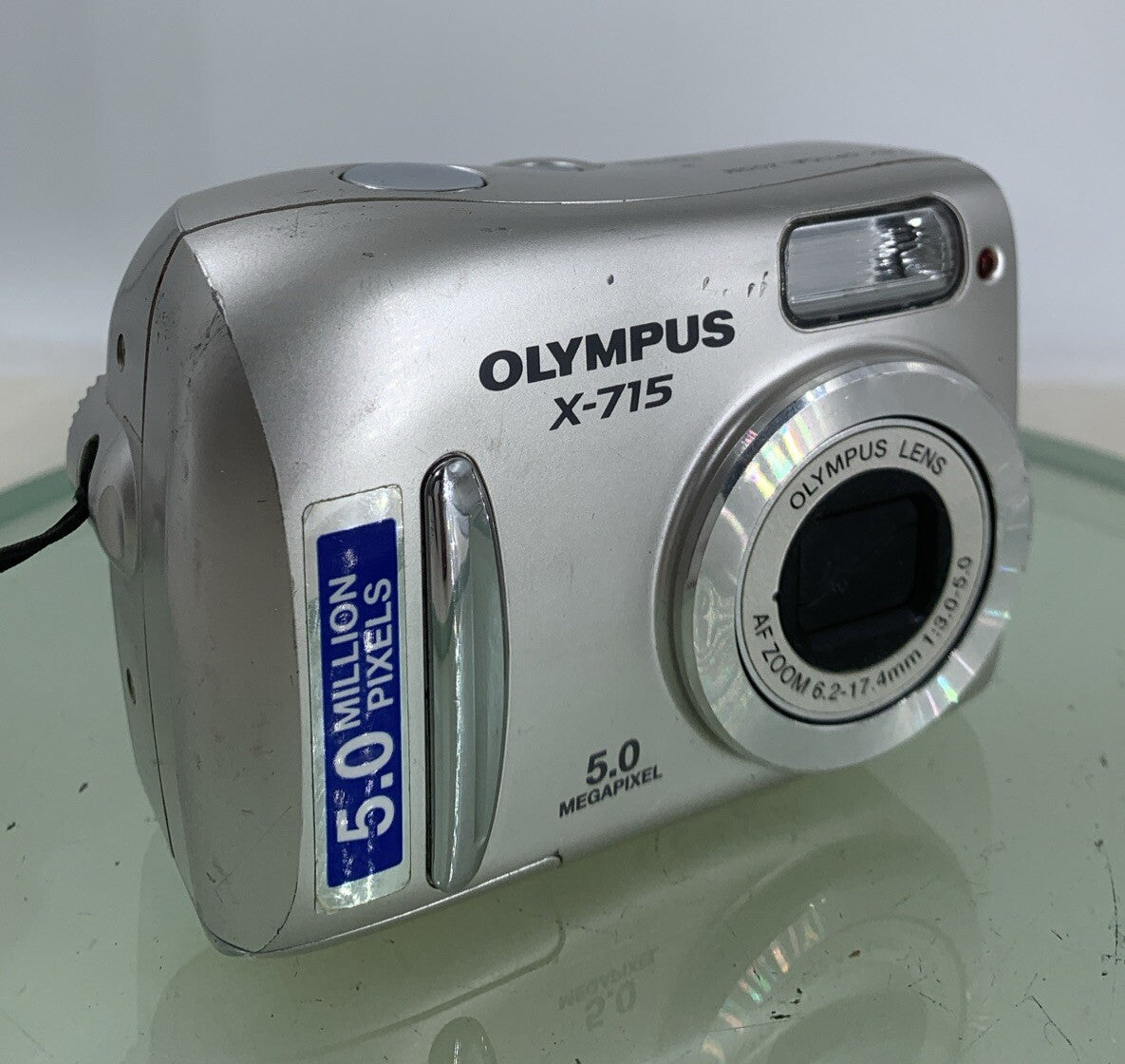 OLYMPUS X-715 5.0MP COMPACT DIGITAL CAMERA SILVER NOCARD NO CHARGER TESTED - 440