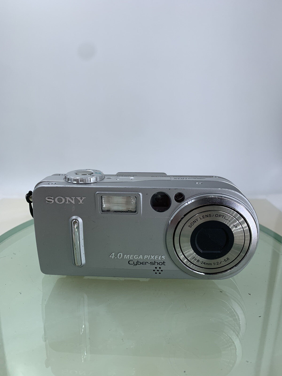 SONY Cybershot DSC-P9 Digital Camera SILVER 4MP + CHARGER + WIRE TESTED - 6801