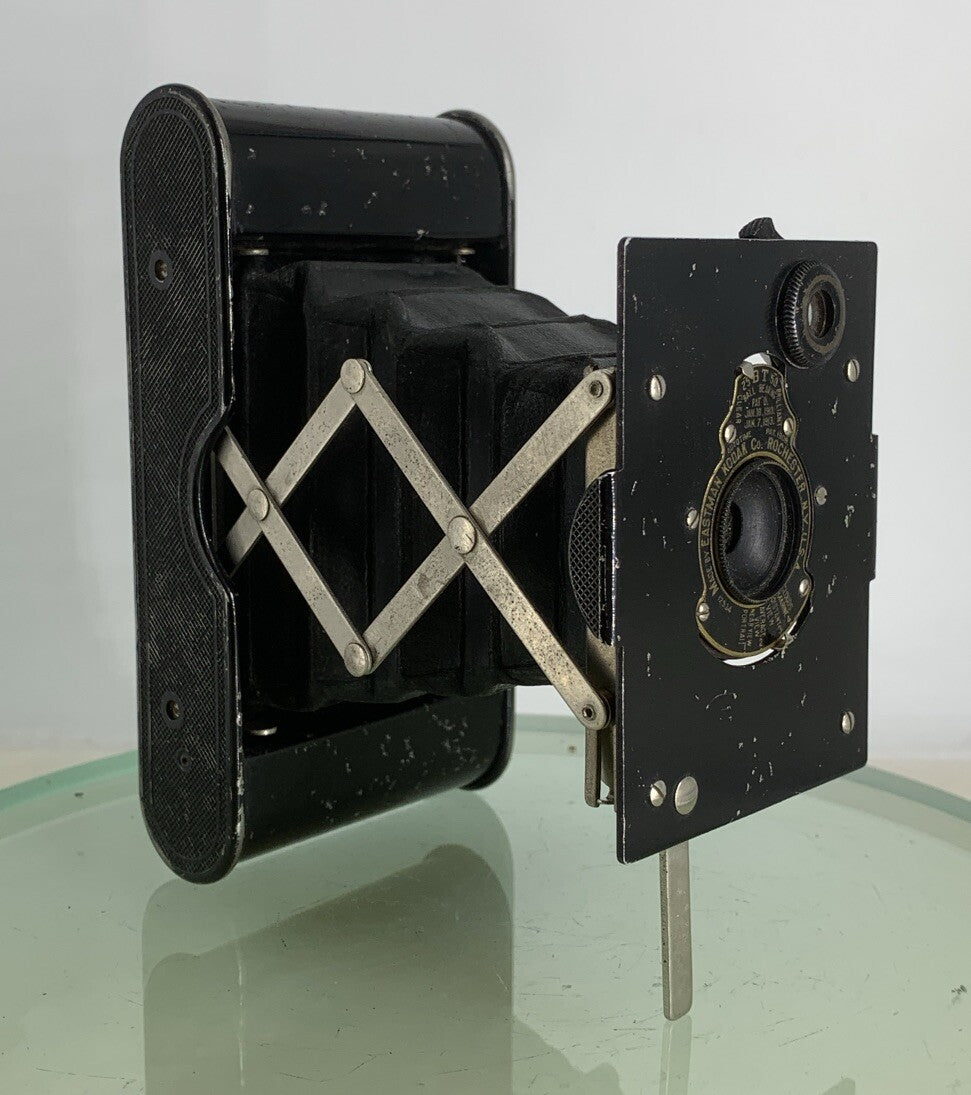 Vintage Eastman Kodak No A-127 FILM Vest Pocket Folding Camera TESTED  With Case8