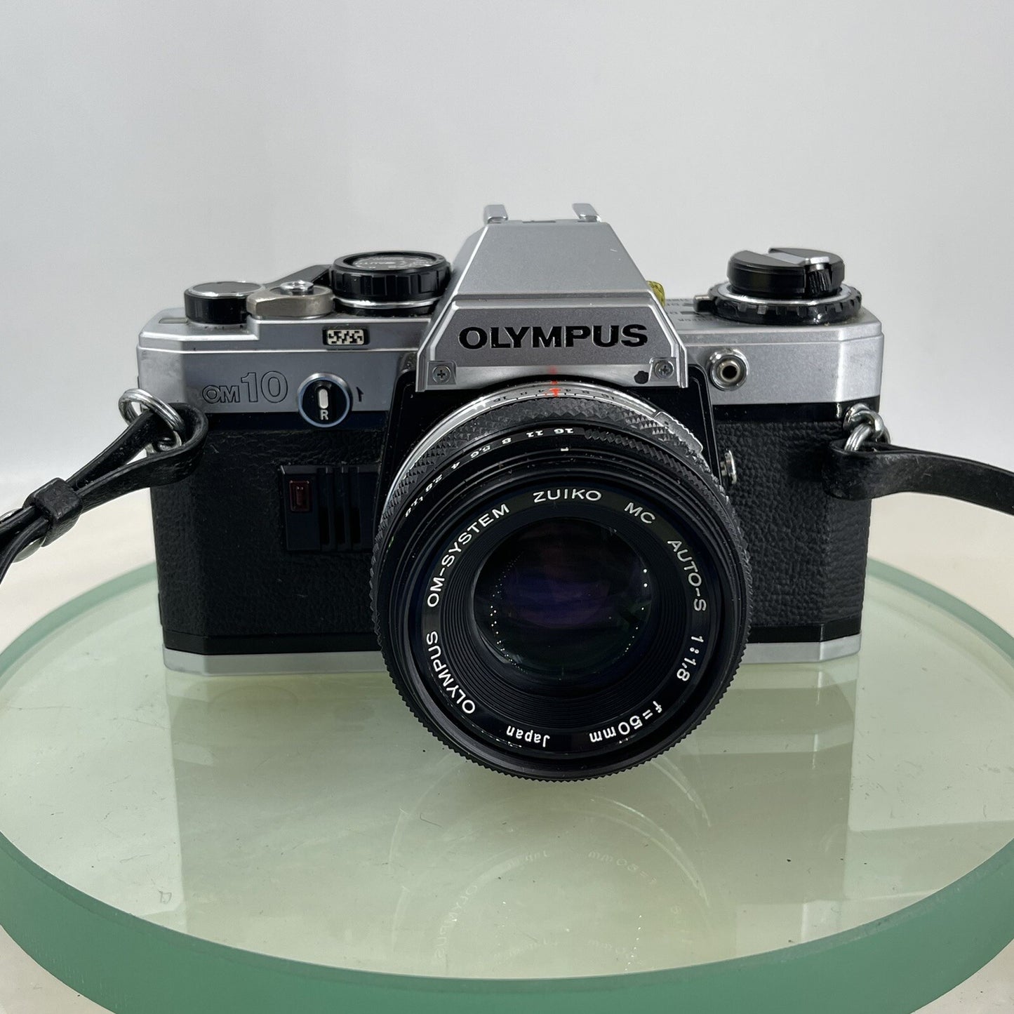 BOXED Olympus OM10 35mm SLR Film Camera with 50mm Lens + Leather Case+T20 FLASH+3