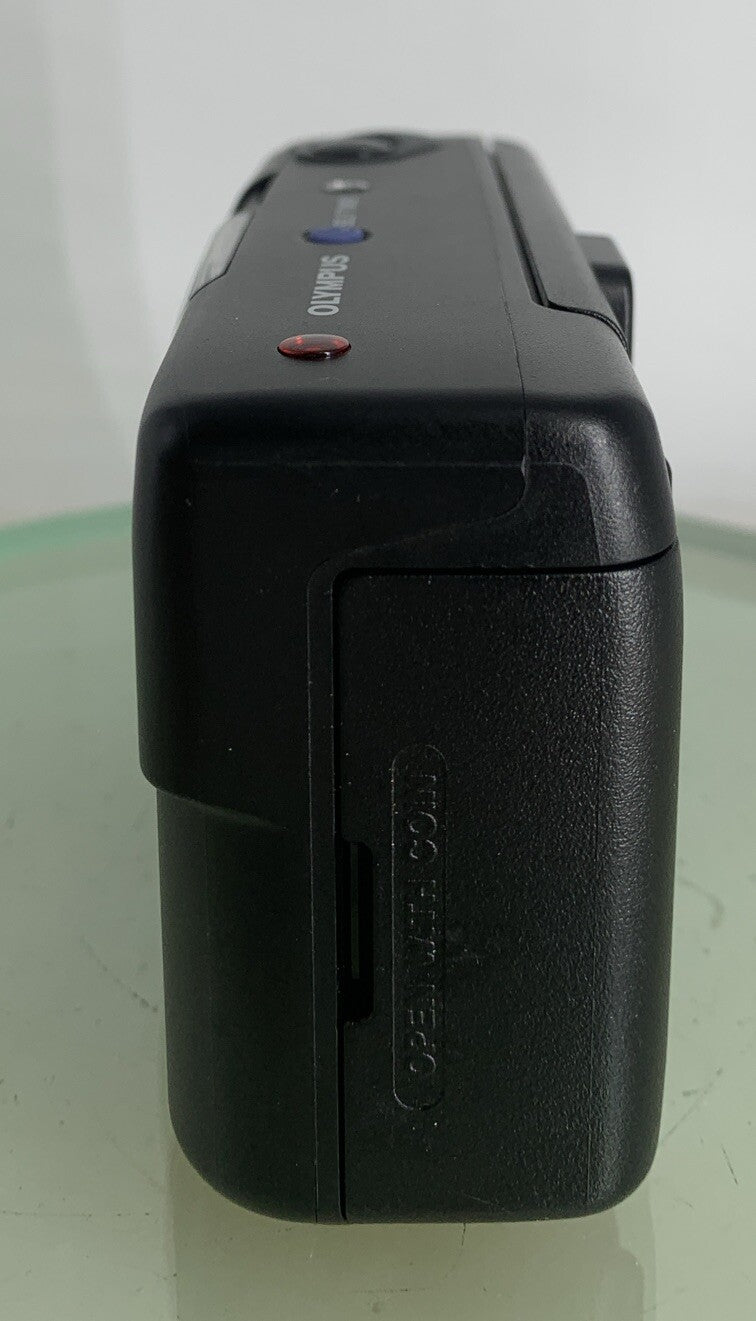 Olympus AF-10 Super COMPACT POINT AND SHOOT FILM CAMERA + COVER - TESTED - 7693