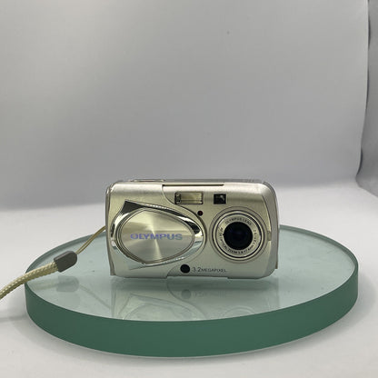 Olympus Mju 300 3.2MP Compact Digital Camera Silver Tested, Charger, Battery #971