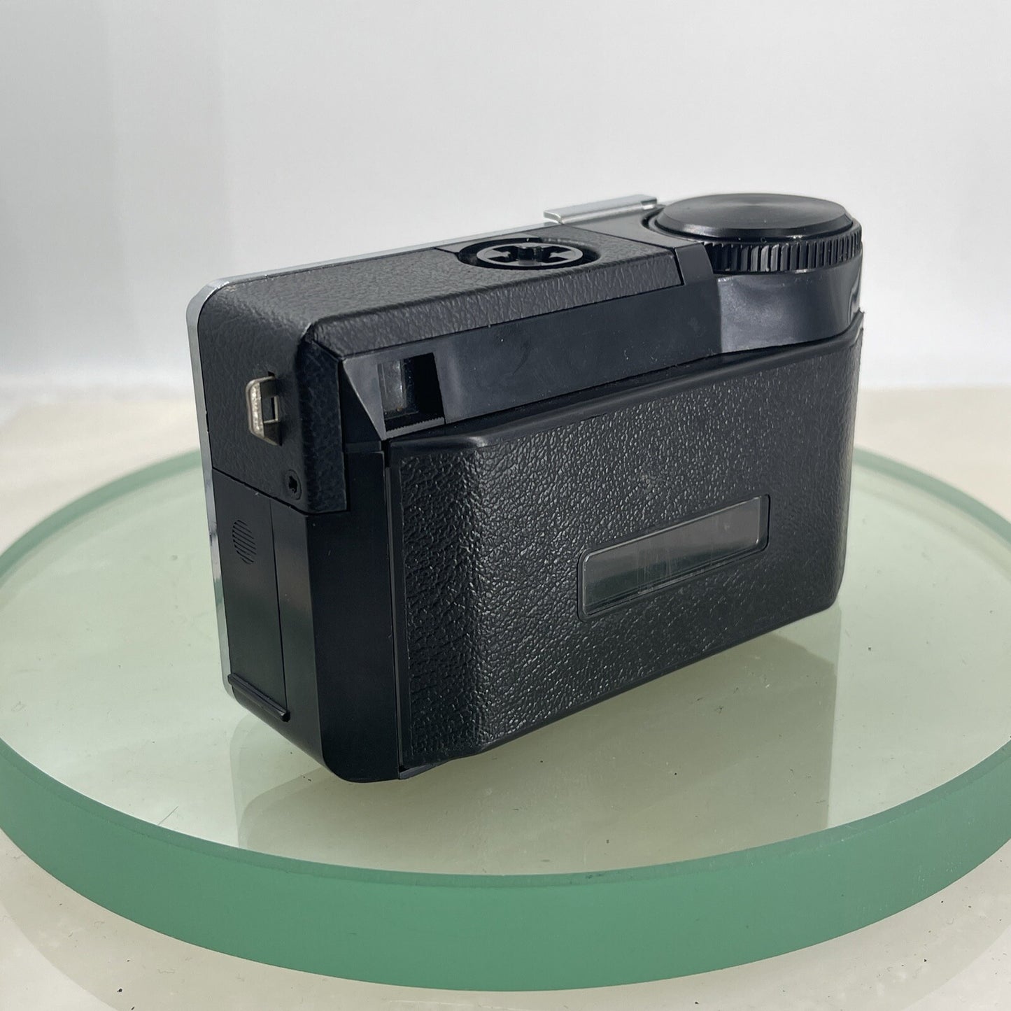 Kodak Instamatic 133 Camera With Leather Case - Very Good Condition #6943