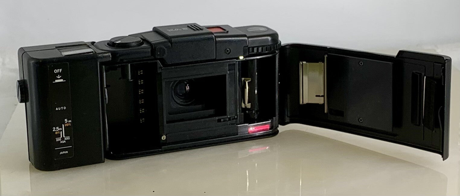 Olympus XA 3 DX 35mm Film Camera with Zuiko 35mm F/3.5 Lens -Excellent TESTED738