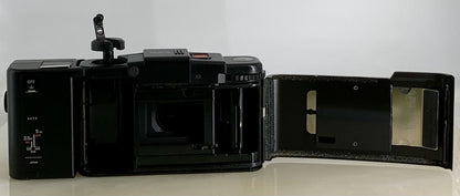 OLYMPUS XA2 Compact Camera 35mm Flash A11 D.ZUIKO 35mm f3.5 TESTED + Case 668