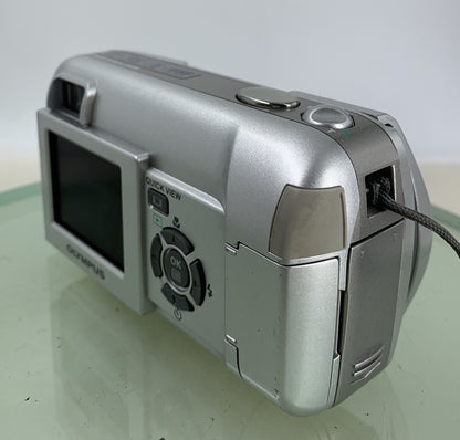 Vintage Olympus CAMEDIA 350 Zoom 3.2MP Digital Camera WITH BAG TESTED - 2086