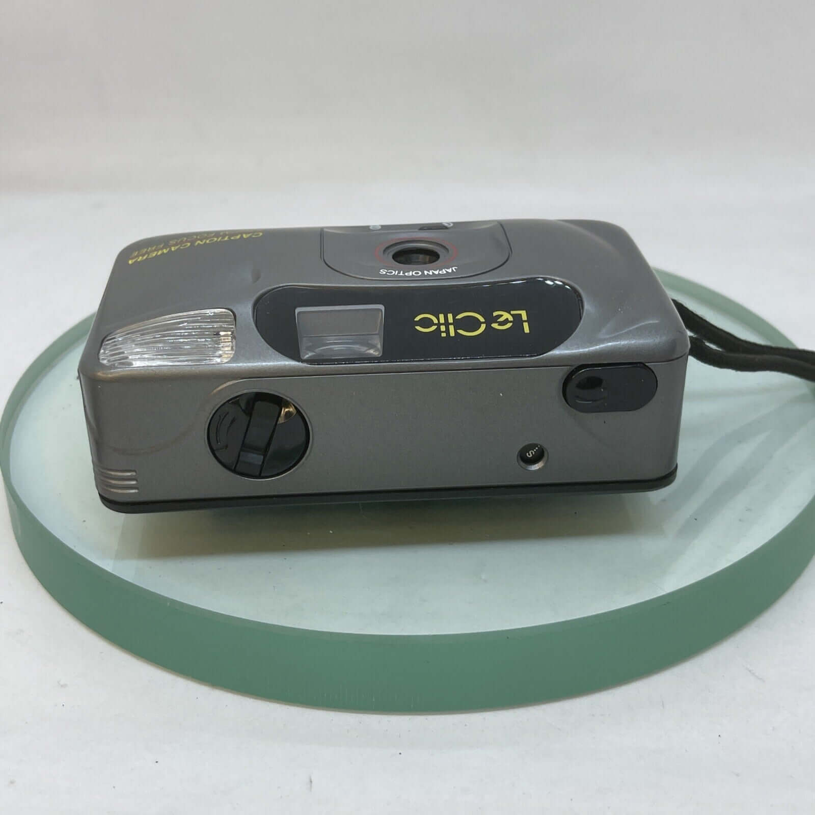 Le Clic Focus Free 870 35mm Point And Shoot Film Camera W/ Flash Lomo! #5244
