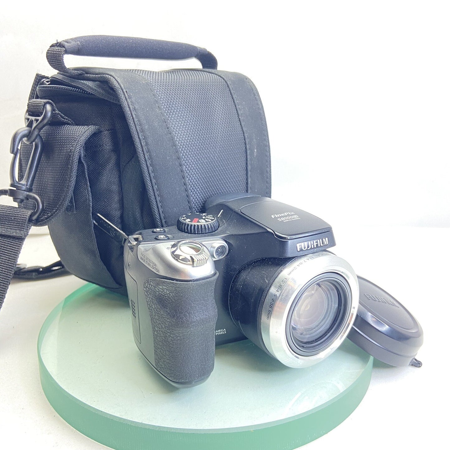 Fujifilm FinePix S Series S8000fd 8.0MP Digital Camera - Black, TESTED, Bag #8020