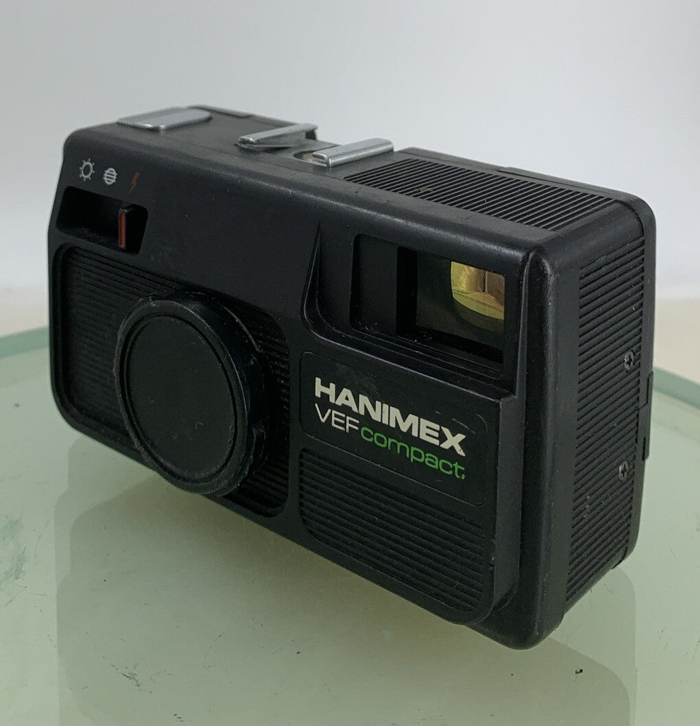 Vintage Hanimex COMPACT POCKET FILM CAMERA BLACK PERFECTLY TESTED - 9232