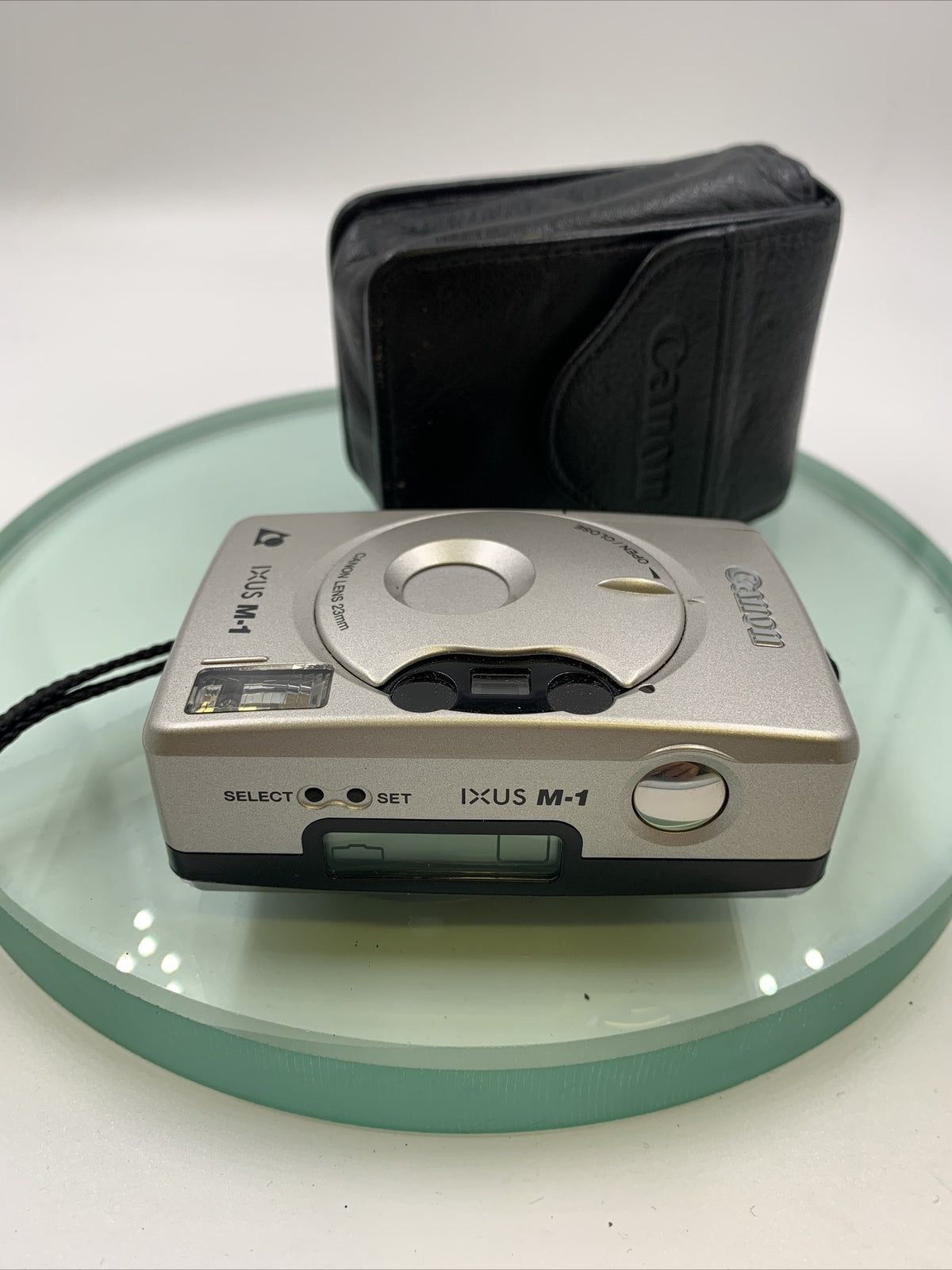 Vintage Canon IXUS M-1 APS Camera 23mm wide angle Panorama zoom Lens TESTED #4795