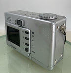 Polaroid COMPACT DIGITAL CAMERA PDC 3035 3.2MP NO CHARGER SILVER TESTED - 1326
