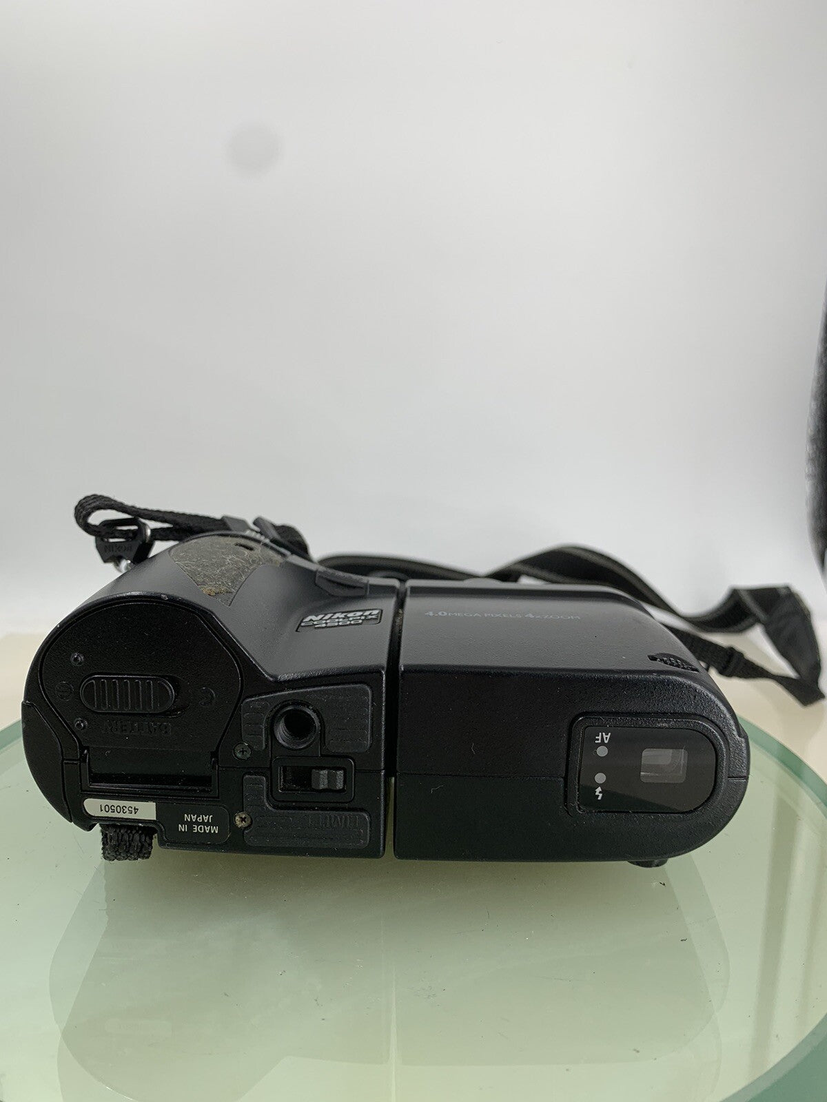 Nikon DigitalCamera Coolpix 4500 4.0MP BLACK 128MB CARD NO CHARGER TESTED - 6947