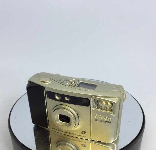 Nikon Nuvis 200 APS 24-48mm Lens Compact Camera. in good condition TESTED#3952