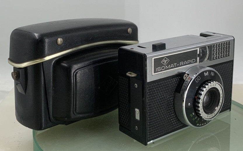 AGFA Isomat-Rapid BLACK VINATGE CAMERA WITH COVER -TESTED - 2390