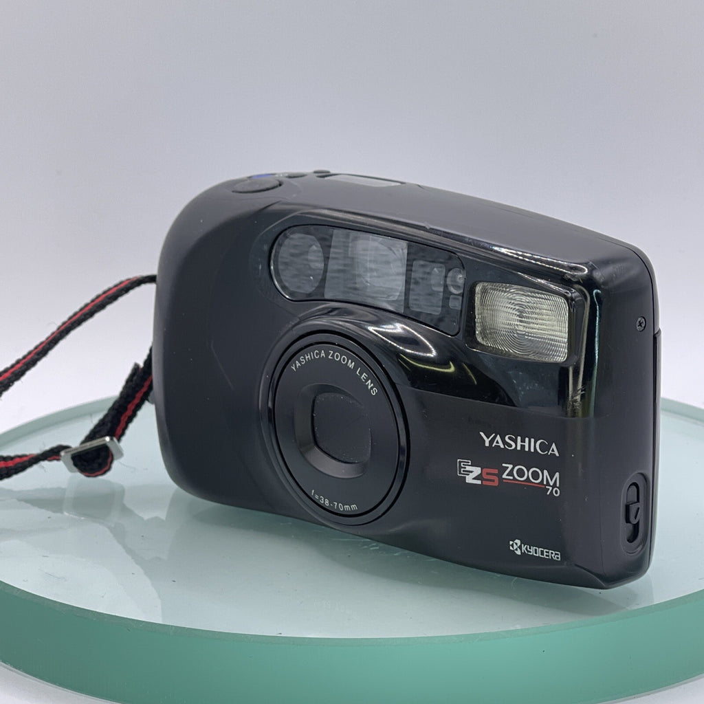 Yashica EZS Zoom 70 35mm Film Point Shoot Camera w/ 38-7. VGC, Works well 8282