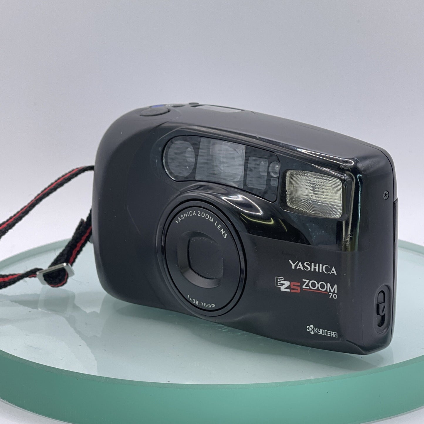 Yashica EZS Zoom 70 35mm Film Point Shoot Camera w/ 38-7. VGC, Works well 8282