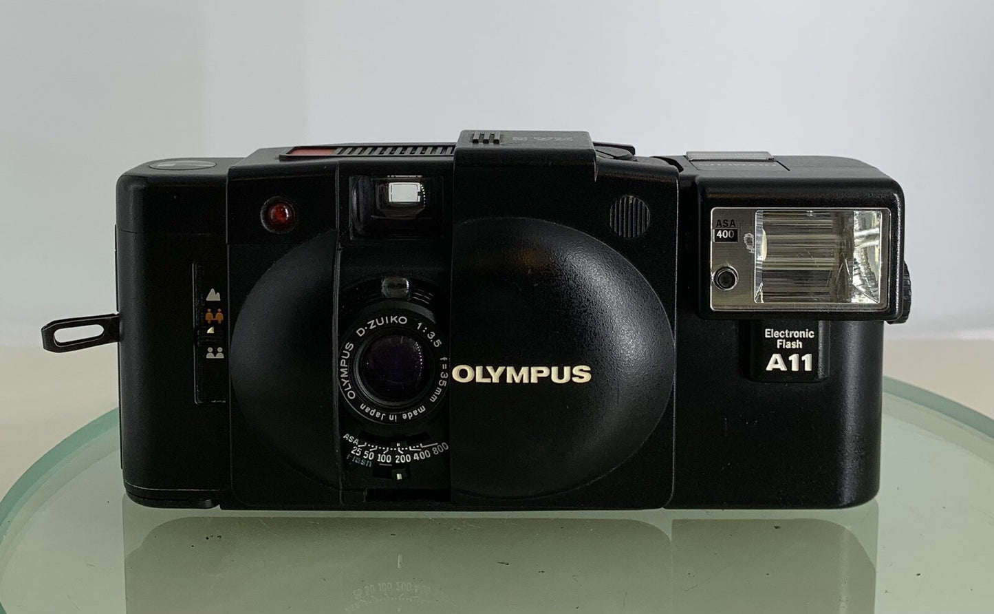OLYMPUS XA2 Electronic Flash A11 D.ZUIKO 35mm f3.5 POINT & SHOOT CAMERA Case#2931