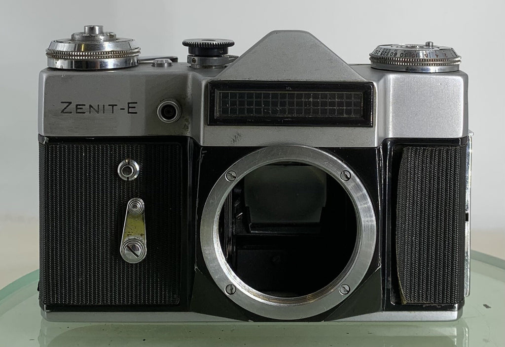 Zenit E 35mm SLR Film Camera Body Only + Tested - 4931