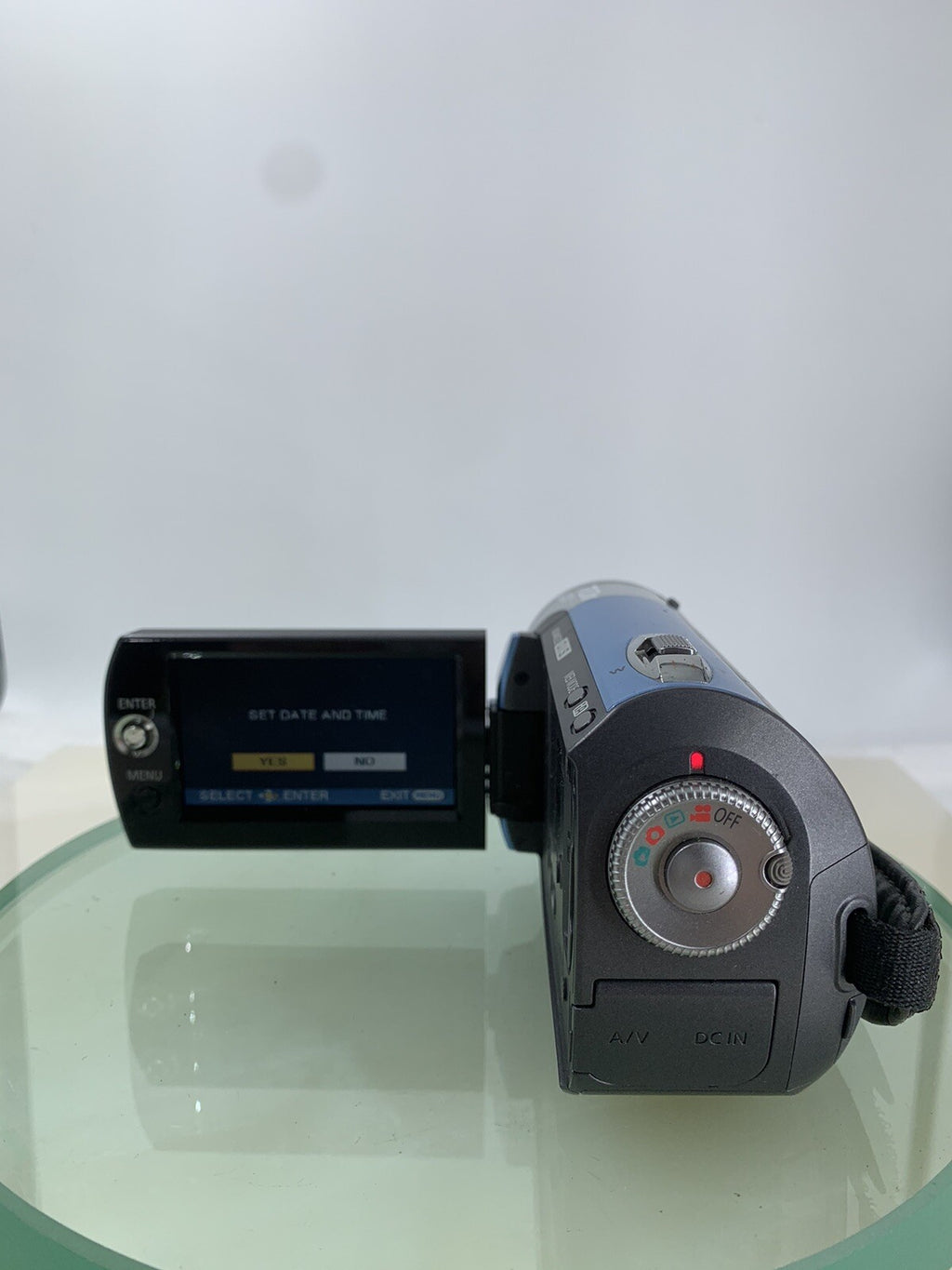 PANASONIC SDR-S26 SD DIGITAL VIDEO CAMERA RECORDER BLUE + CHARGER TESTED - 4905