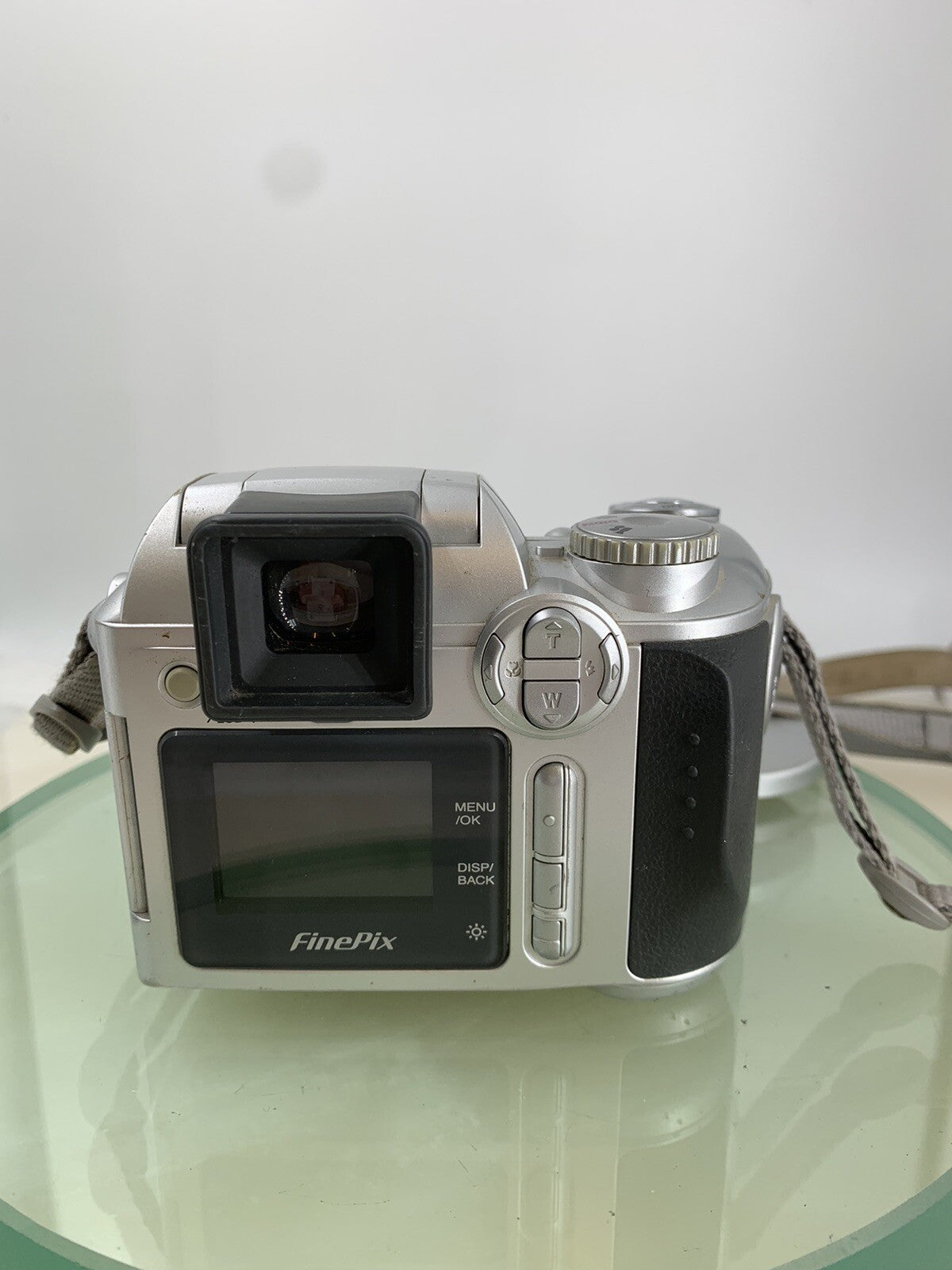 Fujifilm Finepix S3500 4.0MP COMPACT DIGITAL CAMERA SILVER TESTED - 9163
