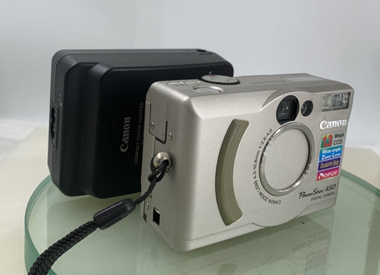 CANON DIGITAL CAMERA PowerShot A50 SILVER- WITH CHARGER - TESTED - 9670