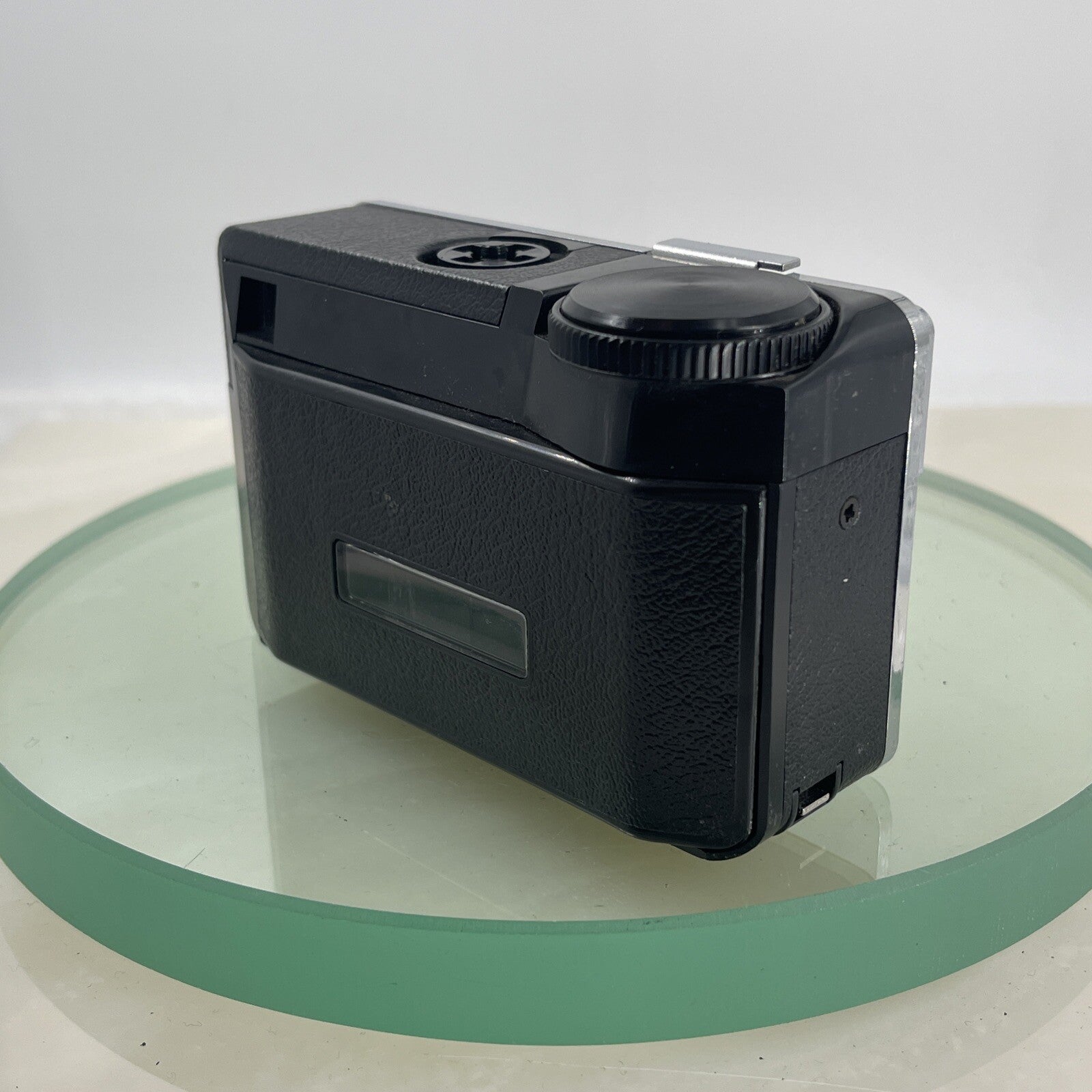 Kodak Instamatic 133 Camera With Leather Case - Very Good Condition #6945