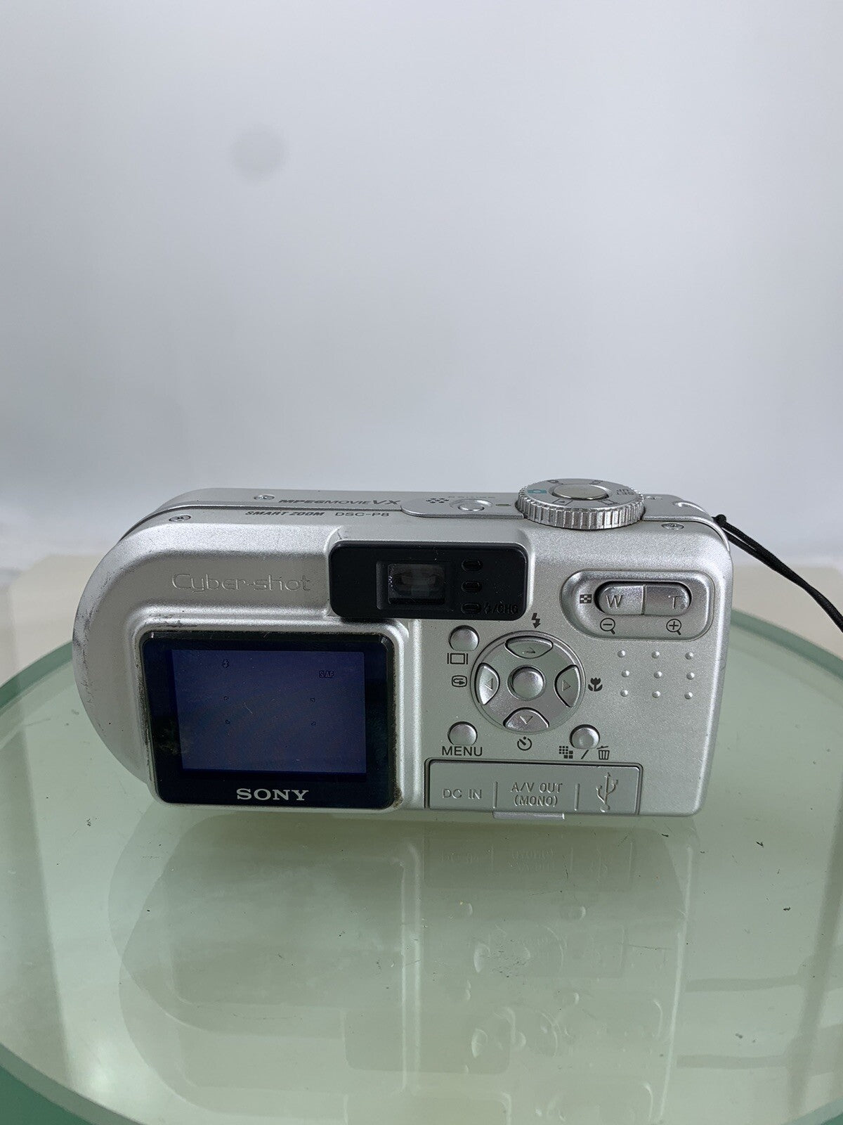 Sony Digital Camera Cybershot DSC-P8 3.2MP SILVER +CHARGER +WIRE TESTED - 6844
