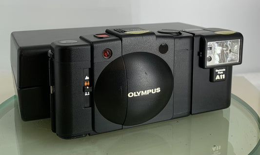 OLYMPUS XA2 Electronic Flash A11 D.ZUIKO 35mm f3.5 POINT & SHOOT CAMERA Case#1860
