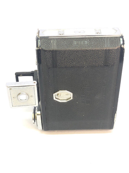 Zeiss Ikon Ikonta 521 1938-1954. Folding rollfilm camera.NOVAR 1:3.5 F=75mm 3313