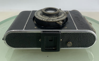 Kochmann Korelle 3x4 Folding Camera with Meyer Gorlitz 5cm F3.5  c.1931  #2017