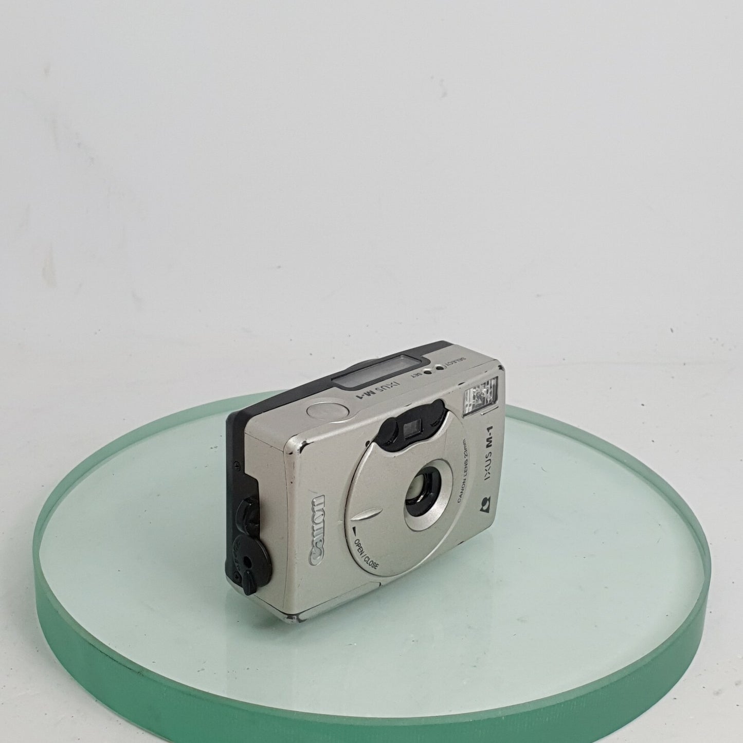 Vintage Canon IXUS M-1 APS Camera 23mm wide angle Panorama zoom Lens TESTED #1440