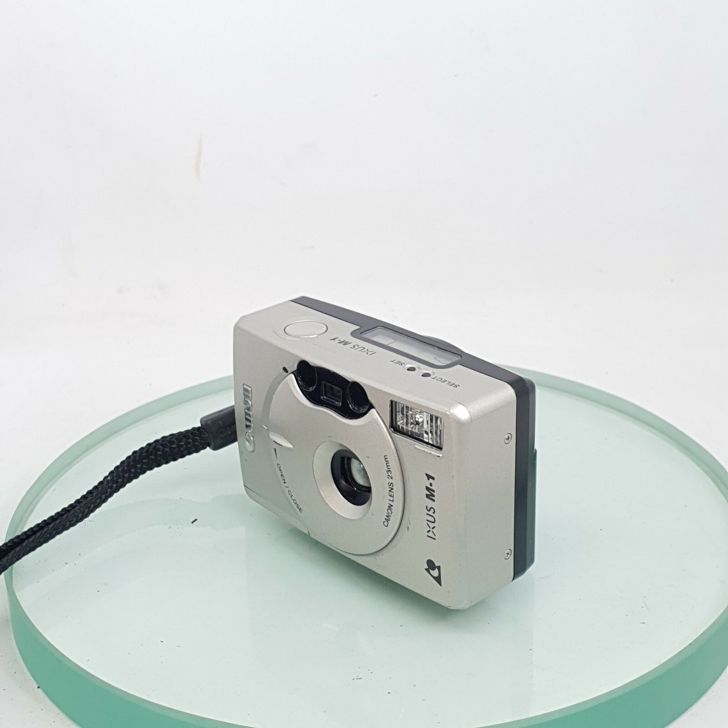 Vintage Canon IXUS M-1 APS Camera 23mm wide angle Panorama zoom Lens TESTED #9922