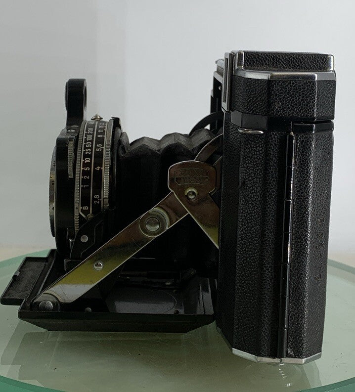 ZEISS IKON SUPER IKONTA 532/16 Folding Camera. Zeiss Opton T 2.8/80mm Lens #1723