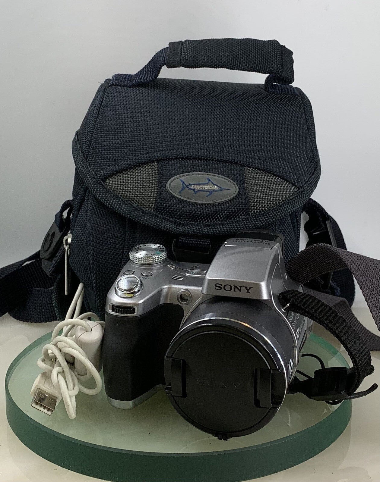 Sony Cyber-Shot DSC-H1 5.1MP DIGITAL CAMERA SILVER + BAG + WIRE TESTED - 9350