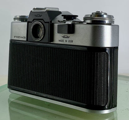 Vintage Zenit - B SLR Camera + HELIOS-44-2  2/58 Lens + SILVER + TESTED - 1733