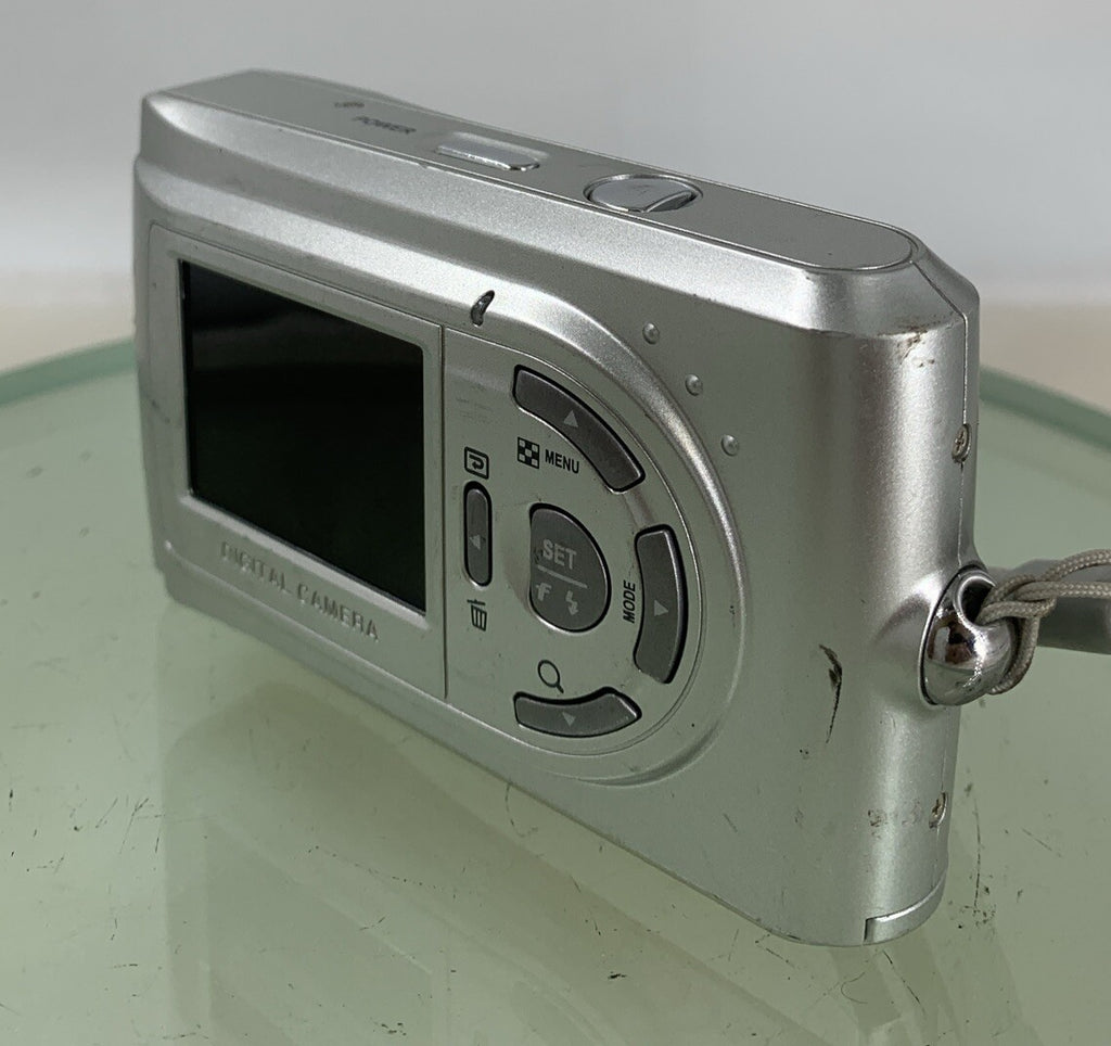 Premier DS-3081S 3.0MP DIGITAL CAMERA SILVER NO CARD NO CHARGER TESTED - 2406