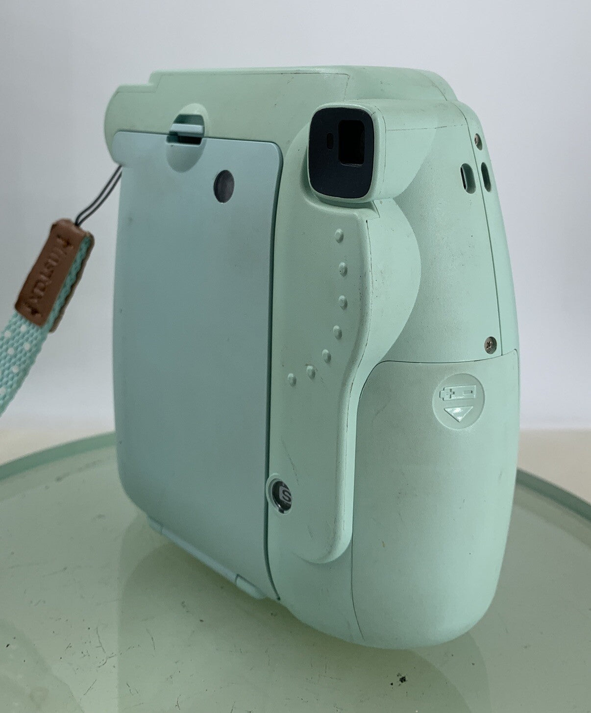 FUJIFILM INSTAX Mini 9 GREEN CAMERA GOOD CONDITION - TESTED - 3226
