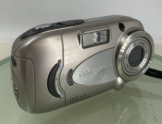 Praktica DCZ 4.4 DIGITAL CAMERA 4.0 MP SILVER DISPLAY GLASS BROKEN TESTED - 4490