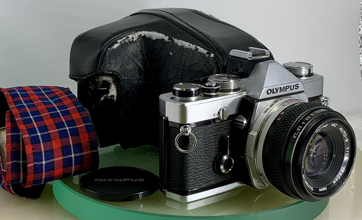 Olympus OM-1N MD 35mm Film SLR Manual Camera with Olympus 50/1.8 Zuiko Lens 1260