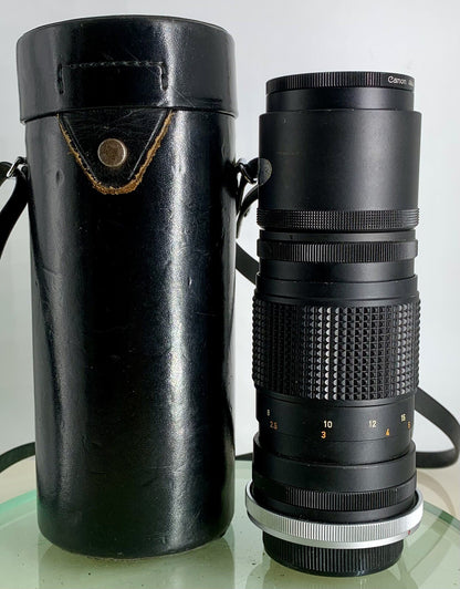 Canon Lens FL 200mm 1:4,5 in extremely good condition FD Comes with case GREAT110