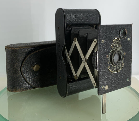 Vintage Eastman Kodak No A-127 FILM Vest Pocket Folding Camera TESTED  With Case0