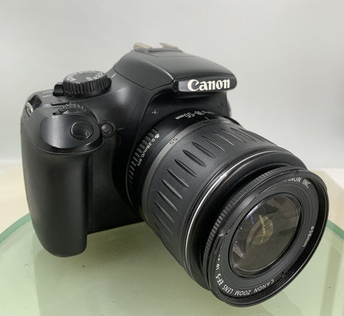 Canon EOS 1100D 12.2MP Digital SLR Camera with charger GOOD Black - TESTED - 8531