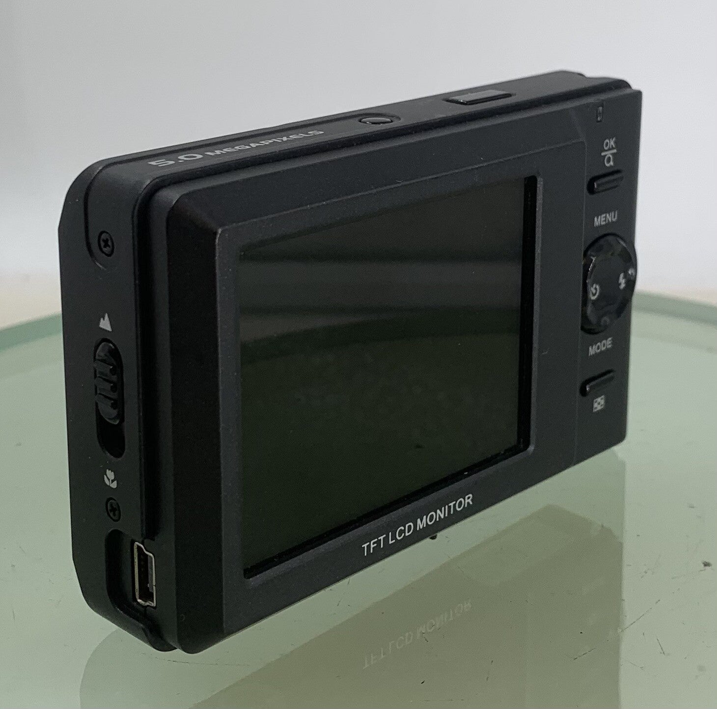 Vivitar Digital Camera 5.0 Megapixels ViviCam 5010 WITH WIRE BLACK TESTED - 8975
