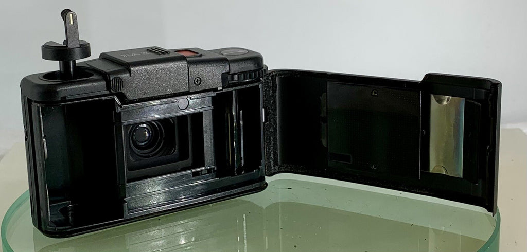 *TESTED* OLYMPUS XA2 COMPACT CULT  D.ZUIKO 35mm f3.5 POINT & SHOOT CAMERA #3326
