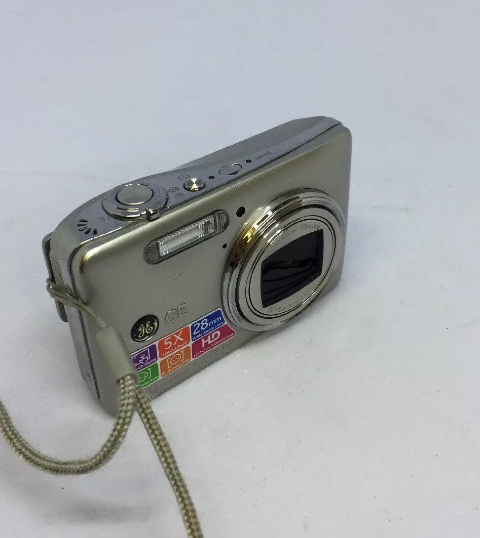 GE E1035 Compact Digital Camera 10.1MP, 2.7" LCD Boxed2